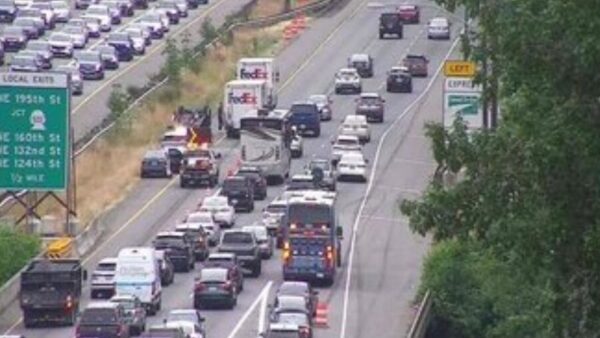2 lanes reopen after crash on southbound I-405 - MyNorthwest.com