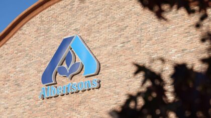 'Pharmacies are supposed to be the last line of defense': Albertsons on trial for allegedly fueling Washington's opioid crisis