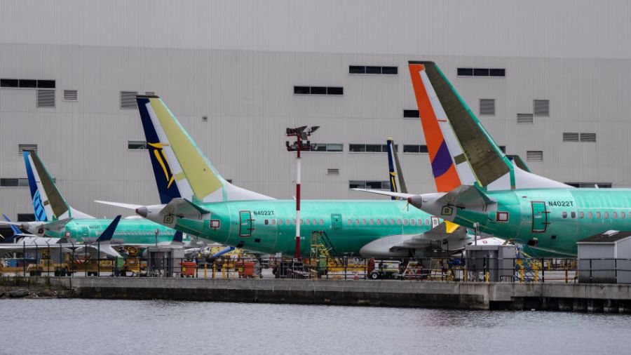 Boeing (1)...