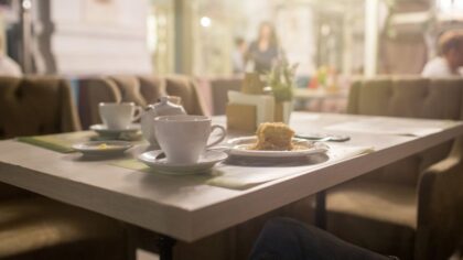 Poulsbo café supporting homeless youth reopens with updated menu, hours