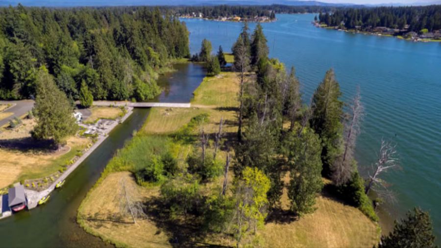 lake tapps drowning girl rescue...