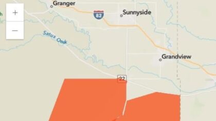 evacuations yakima county colwash fire...