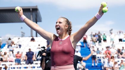 Redmond's Kristina Liutova, 16, wins first-round US Open qualifying match