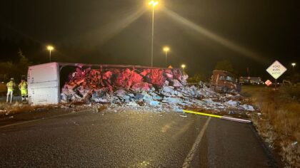 NB I-405 ramp to EB I-90 in Bellevue reopens hours after semi carrying garbage overturned