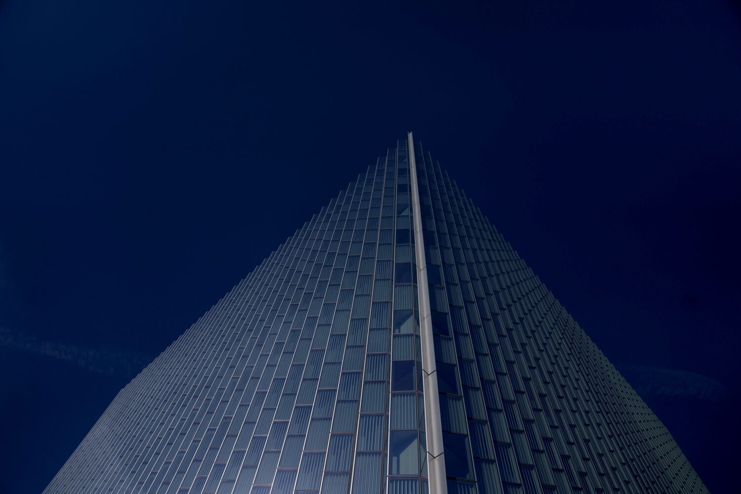 The exterior of the federal courthouse is seen March 27, 2024, in Los Angeles. (AP Photo/Eric Thaye...