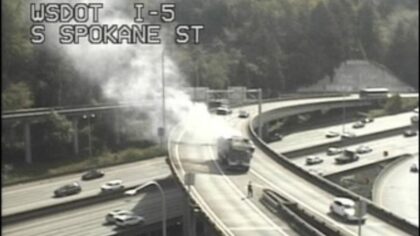 garbage truck fire NB I-5...