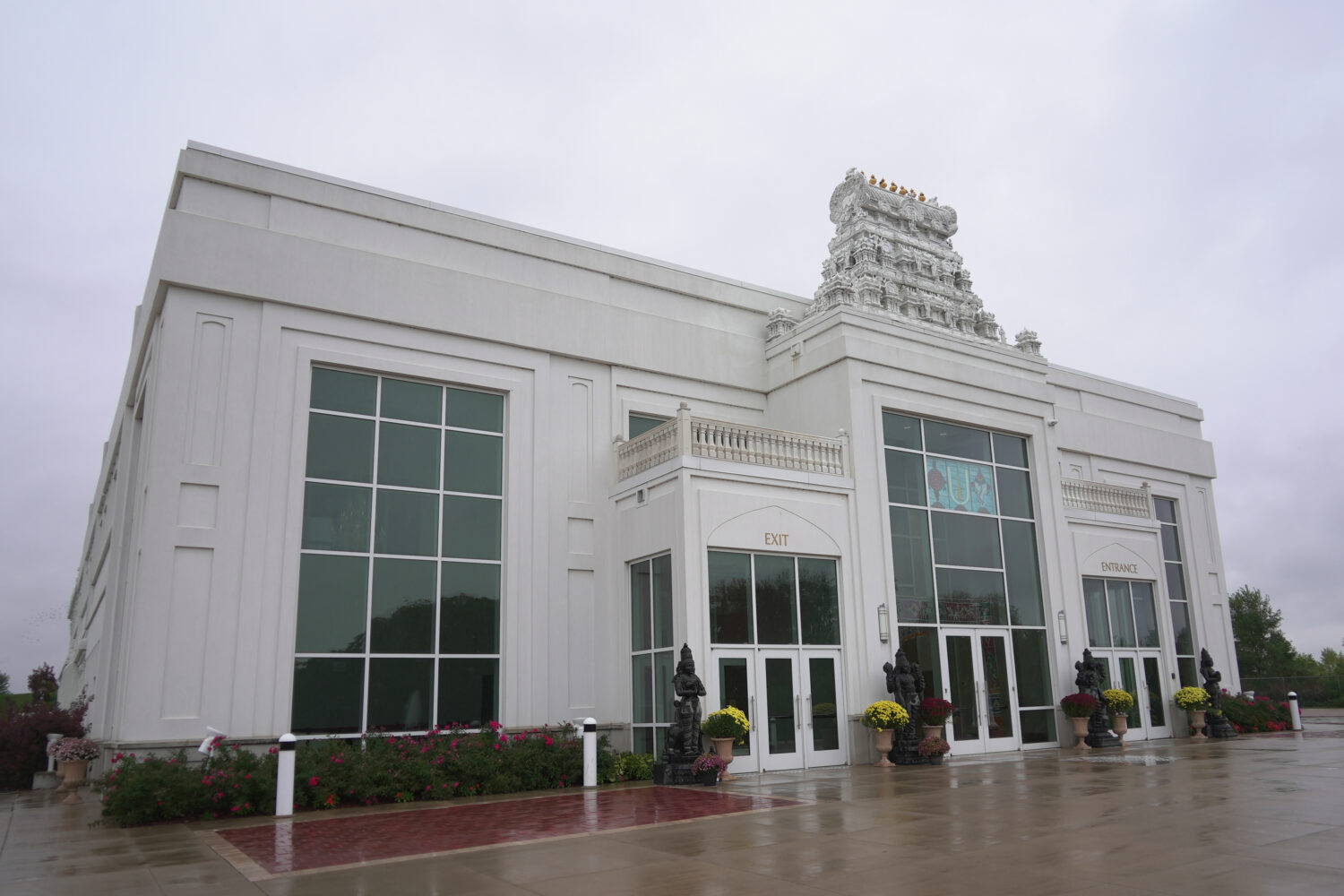 The front of Sri Venkateswara Swami (Balaji) Temple is seen in Aurora, Ill., Thursday, Oct. 15, 202...