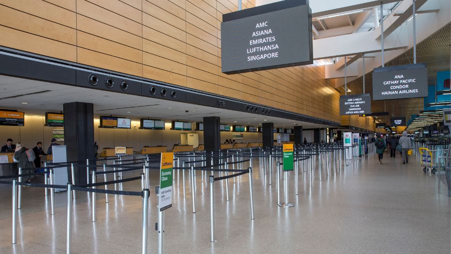 Flying for the holidays? SEA airport ranks No. 3 for fewer travel disruptions...