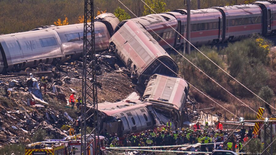 train spain crash...