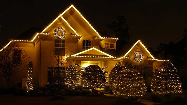 Christmas Light Installation in Wayzata MN