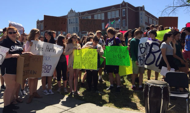 Garfield High School students protest Seattle Public Schools’ recommendation to fire a belove...