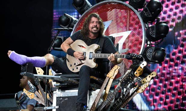 Foo Fighters Dave Grohl posted a letter for fans as the band releases a new EP online for free, and...