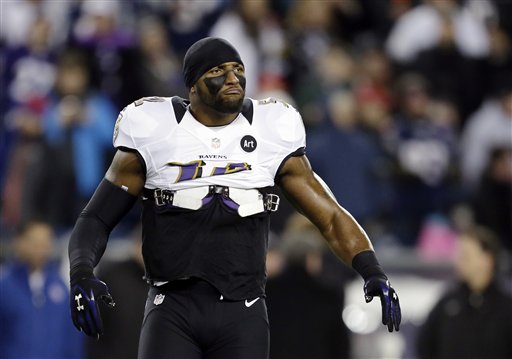 Wes Welker's wife apologizes for Ray Lewis Facebook comments